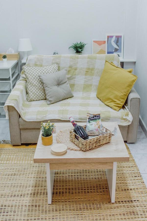 Mellow Yellow Komotiní Ngoại thất bức ảnh